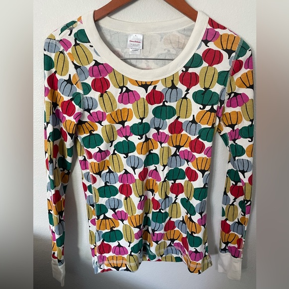Hanna Andersson Other - Hanna Andersson colorful pumpkins pijama shirt size Small